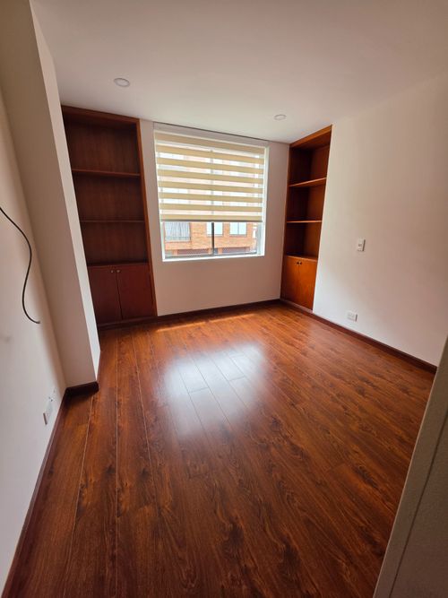 Apartamento de 3 alcobas en venta en Navarra, Bogotá, 105 m² · foto 13 de 18