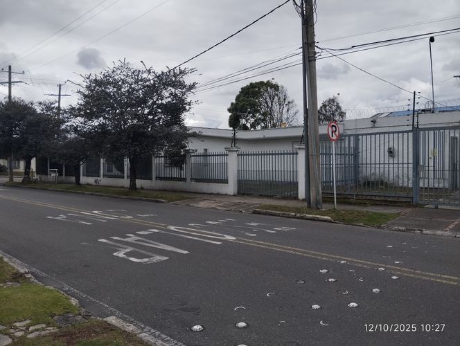 Casa de 18 alcobas en venta en Tierra Linda, Bogotá, 1200 m² · foto 6 de 8
