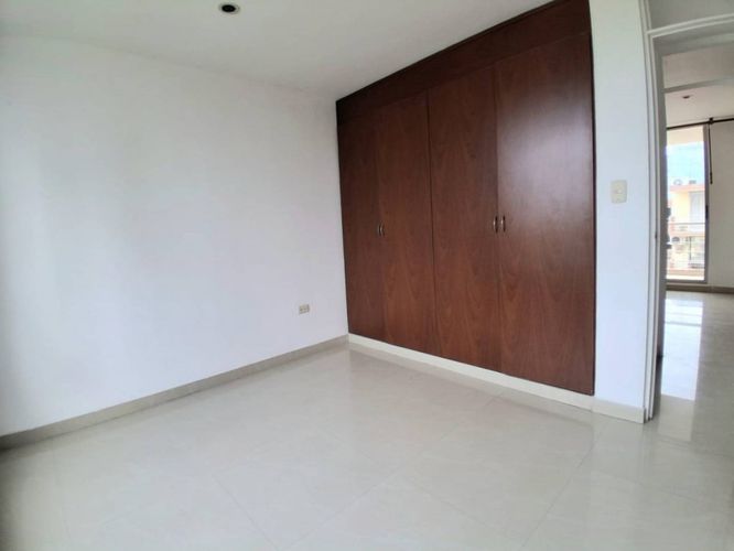 Apartamento de 3 alcobas en venta en Co. Cm. Real I, Neiva, 101 m² · foto 14 de 17