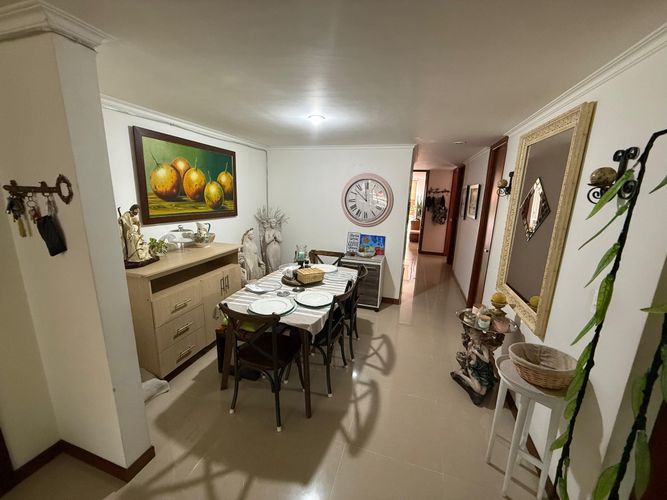 Apartamento de 4 alcobas en venta en Laureles, Medellín, 150 m² · foto 17 de 19