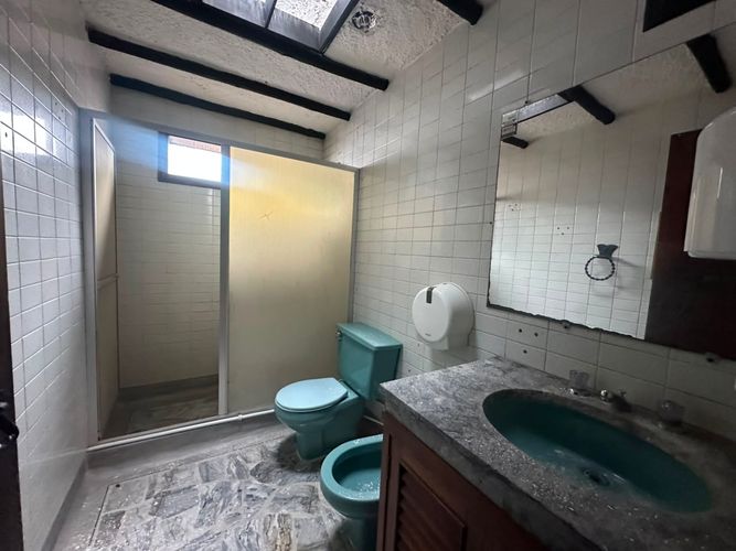 Casa de 12 alcobas en arriendo en Milan, Manizales, 451 m² · foto 5 de 24