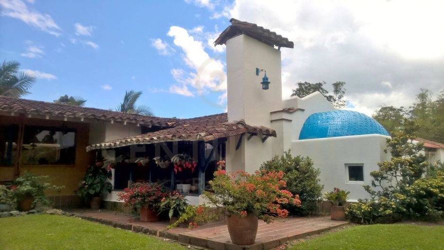 Finca en venta en Rionegro, 430 m² · foto 2 de 8