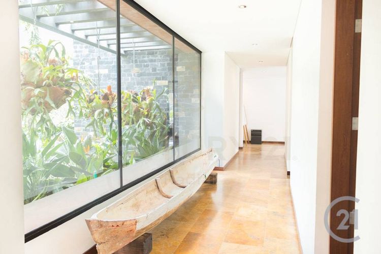 Casa de 4 alcobas en venta en El Poblado, Envigado, 550 m² · foto 7 de 22