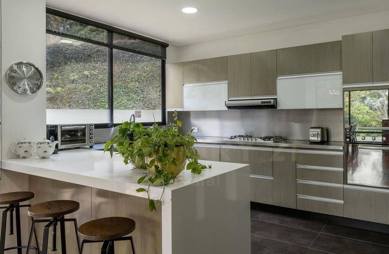 Casa de 4 alcobas en venta en El Poblado, Envigado, 550 m² · foto 9 de 22