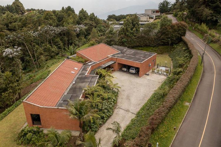 Casa de 4 alcobas en venta en El Poblado, Envigado, 550 m² · foto 20 de 22