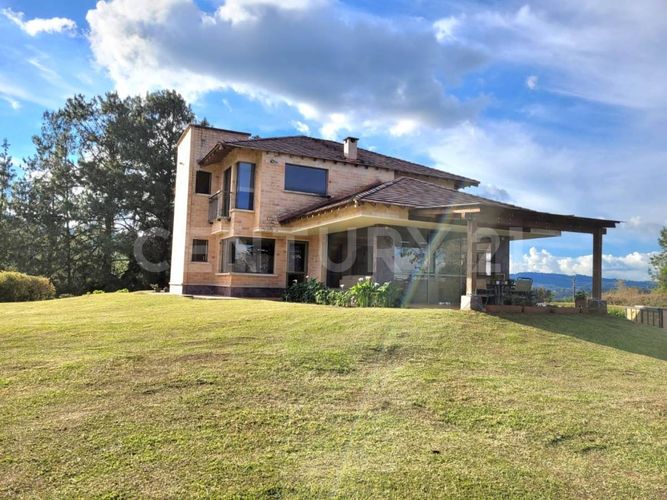 Casa de 3 alcobas en venta en Carrizales, El Retiro, 296 m² · foto 3 de 24