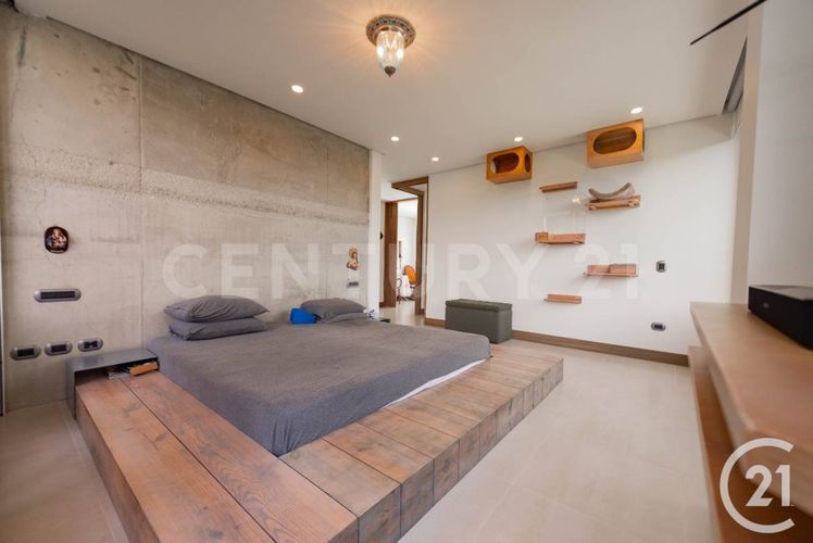 Casa de 4 alcobas en venta en Transversal Superior, Medellín, 384 m² · foto 2 de 23