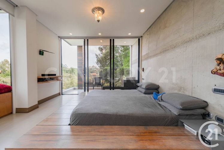 Casa de 4 alcobas en venta en Transversal Superior, Medellín, 384 m² · foto 6 de 23