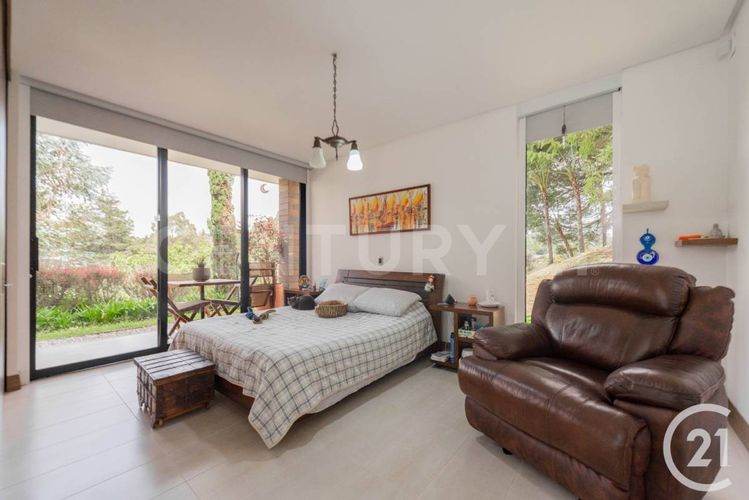 Casa de 4 alcobas en venta en Transversal Superior, Medellín, 384 m² · foto 17 de 23