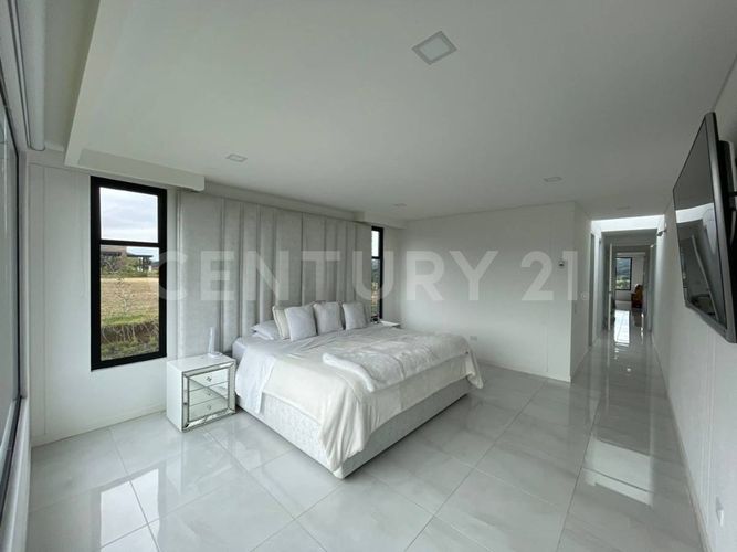 Casa de 4 alcobas en venta en Pantanillo, El Retiro, 361 m² · foto 12 de 23