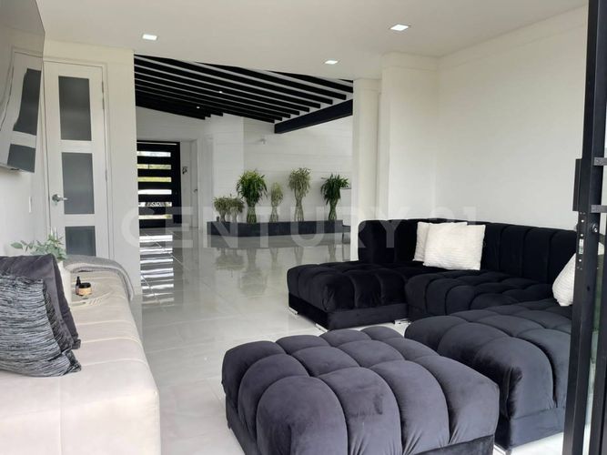Casa de 4 alcobas en venta en Pantanillo, El Retiro, 361 m² · foto 17 de 23