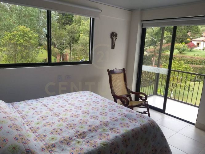 Finca en venta en Guarne, 240 m² · foto 11 de 24