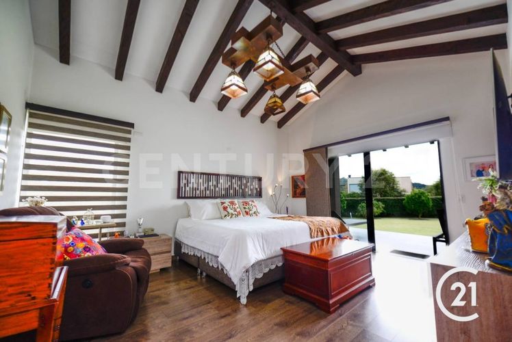 Casa de 3 alcobas en venta en La Ceja, 370 m² · foto 12 de 24
