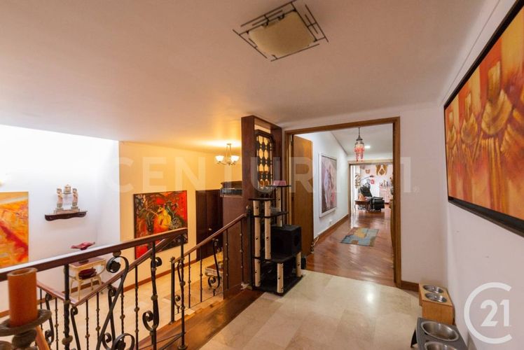 Casa de 4 alcobas en venta en El Poblado, Medellín, 415 m² · foto 4 de 24