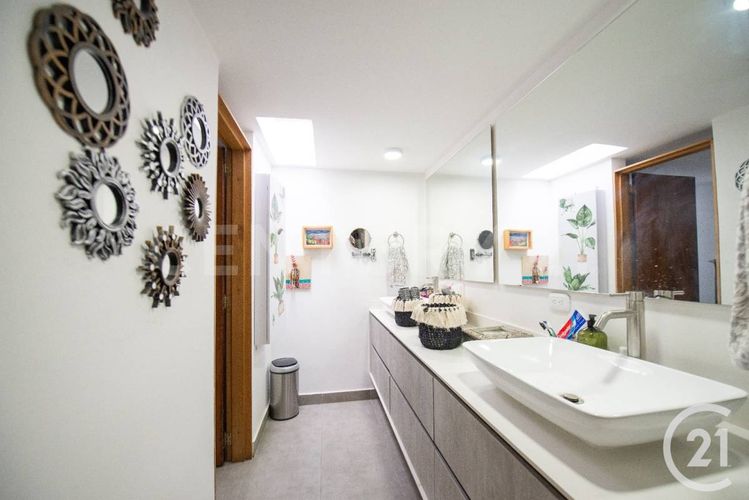 Casa de 4 alcobas en venta en El Poblado, Medellín, 415 m² · foto 9 de 24