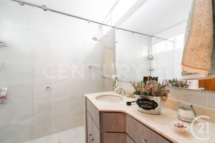 Casa de 4 alcobas en venta en El Poblado, Medellín, 415 m² · foto 15 de 24