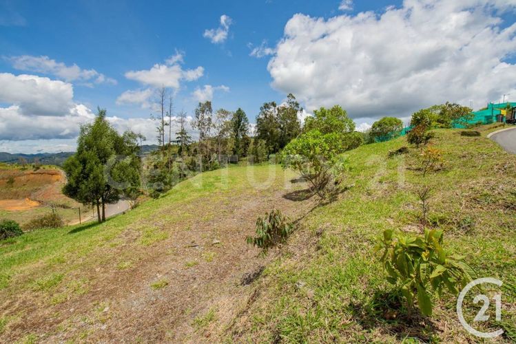 Lote en venta en El Tablazo, Rionegro, 2471 m² · foto 8 de 9