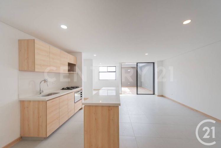 Apartamento de 1 alcoba en venta en San Juan, Copacabana, 64 m² · foto 4 de 18