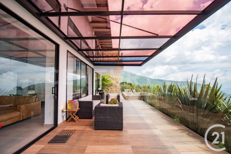 Casa de 4 alcobas en venta en Vallano, Envigado, 450 m² · foto 2 de 23