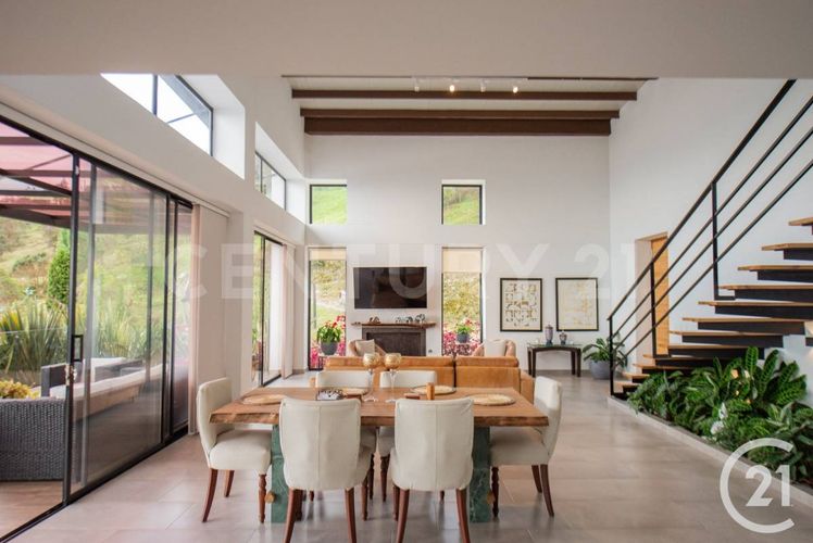 Casa de 4 alcobas en venta en Vallano, Envigado, 450 m² · foto 5 de 23