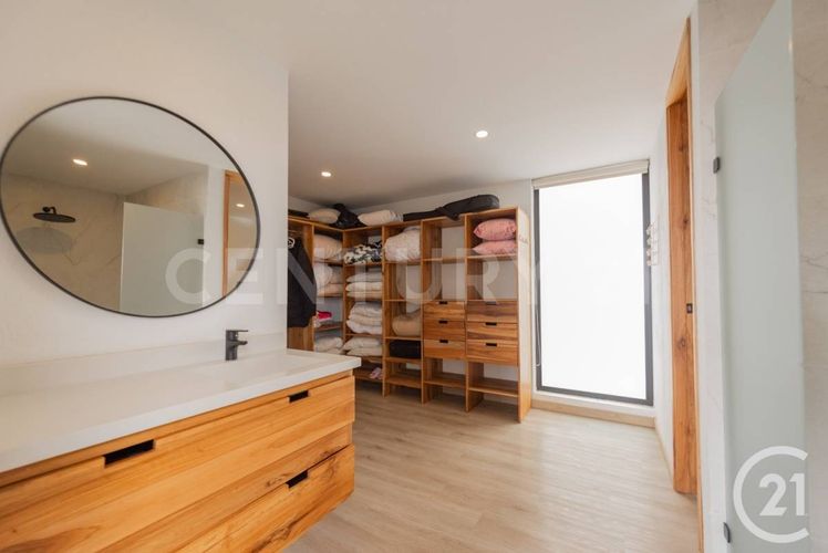 Casa de 4 alcobas en venta en Vallano, Envigado, 450 m² · foto 14 de 23