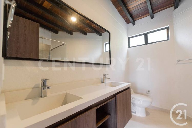Casa de 3 alcobas en venta en Santa Rosa De Lima, Medellín, 275 m² · foto 14 de 23