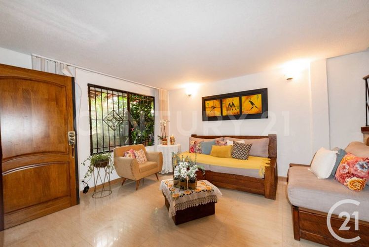 Casa de 3 alcobas en venta en Lombardia, Envigado, 230 m² · foto 7 de 21