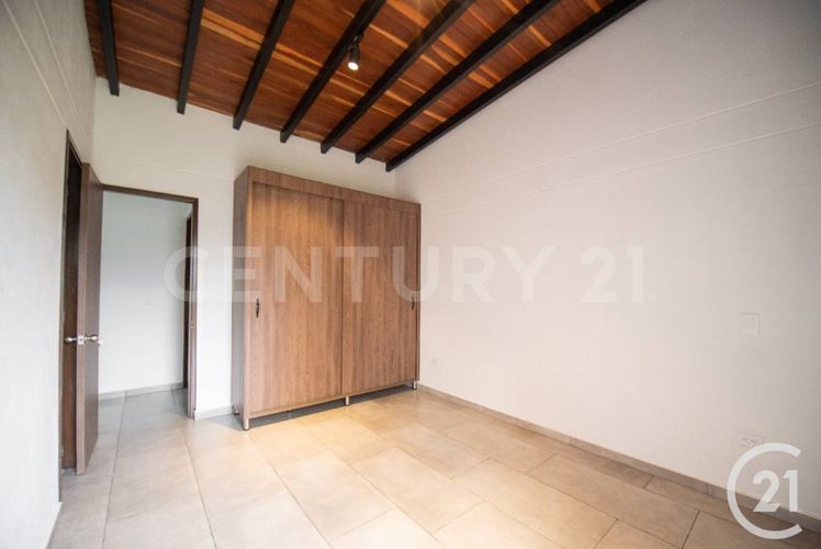 Casa de 3 alcobas en venta en Santa Rosa De Lima, Medellín, 275 m² · foto 20 de 23