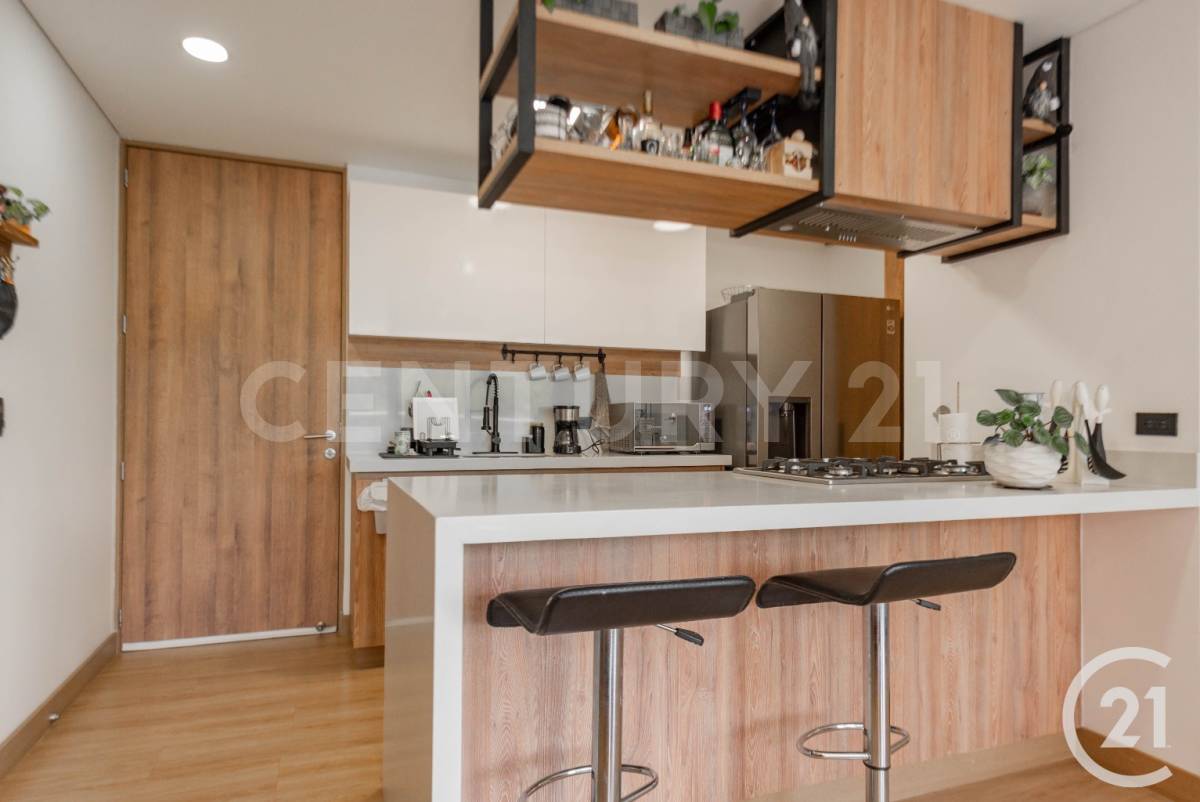 Apartamento en venta en Escobero, Envigado · foto 2 de 24