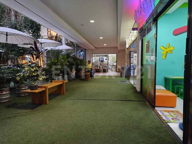 Local en venta en La Aguacatala, Medellín, 32 m² · foto 7 de 11