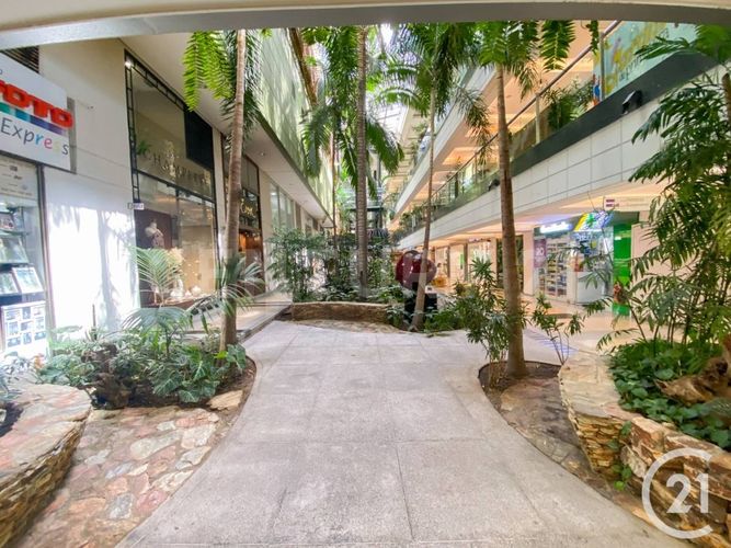 Local en venta en La Aguacatala, Medellín, 32 m² · foto 10 de 11