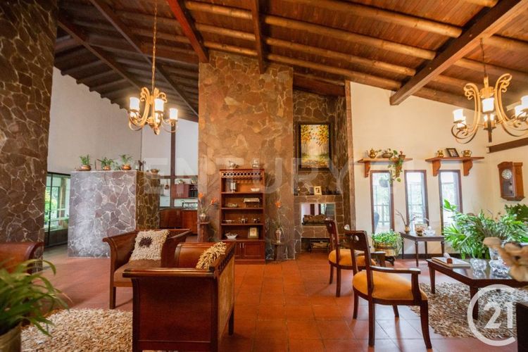 Casa de 4 alcobas en venta en Carrizales, Envigado, 281 m² · foto 8 de 24