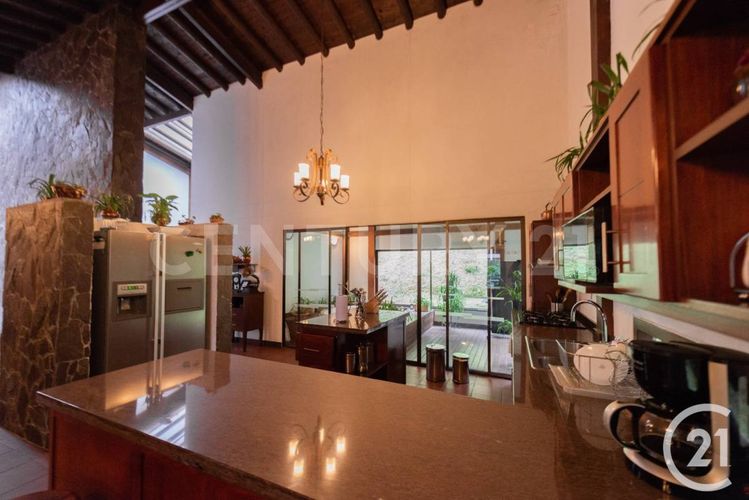 Casa de 4 alcobas en venta en Carrizales, Envigado, 281 m² · foto 12 de 24
