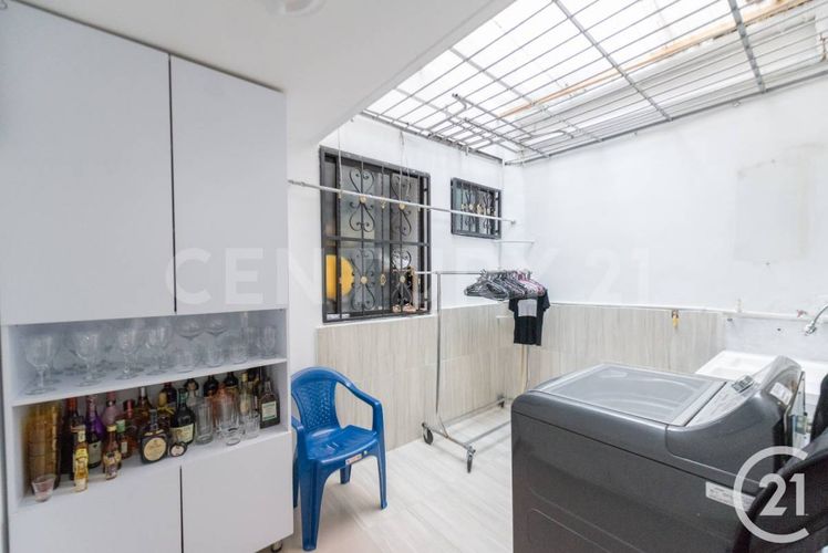 Casa de 5 alcobas en venta en La Castellana, Medellín, 276 m² · foto 6 de 20