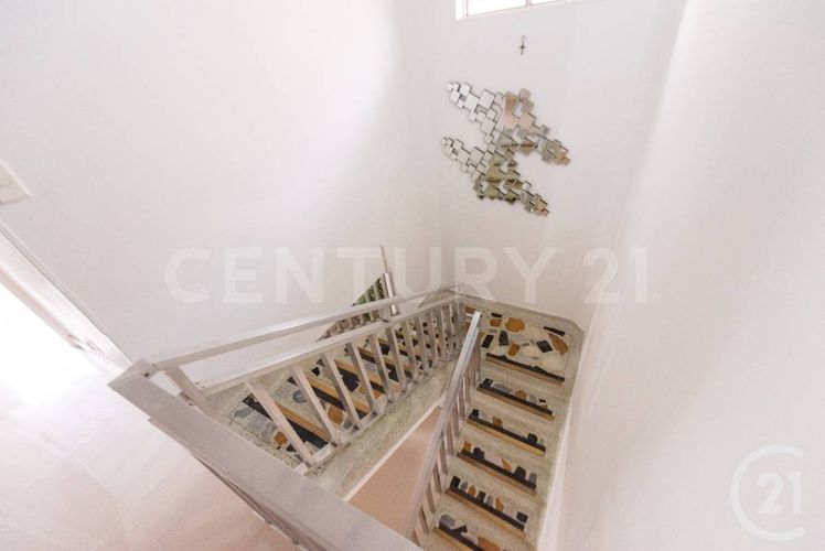 Casa de 5 alcobas en venta en La Castellana, Medellín, 276 m² · foto 12 de 20