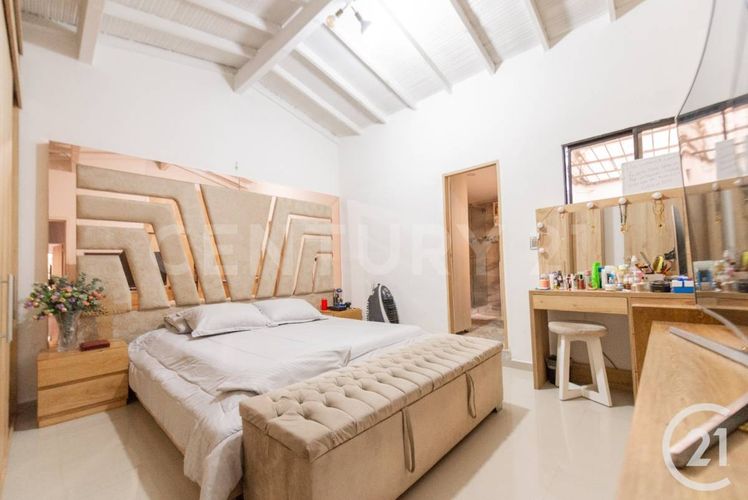 Casa de 5 alcobas en venta en La Castellana, Medellín, 276 m² · foto 15 de 20