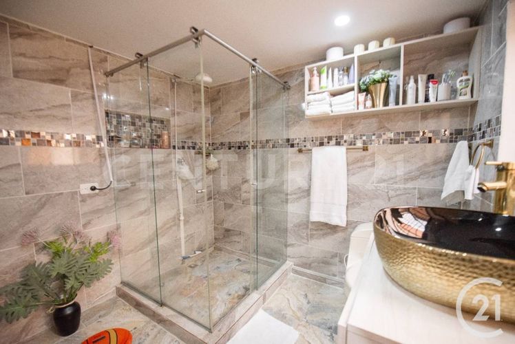 Casa de 5 alcobas en venta en La Castellana, Medellín, 276 m² · foto 16 de 20