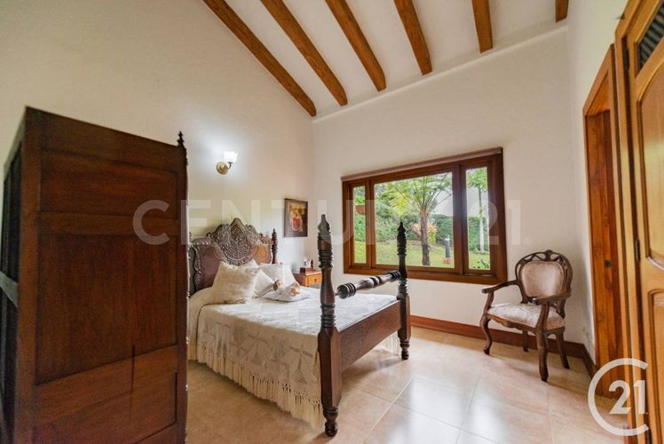 Casa de 3 alcobas en venta en Altos Del Escobero, Envigado, 315 m² · foto 11 de 23