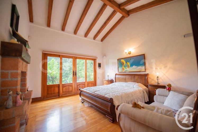 Casa de 3 alcobas en venta en Altos Del Escobero, Envigado, 315 m² · foto 12 de 23