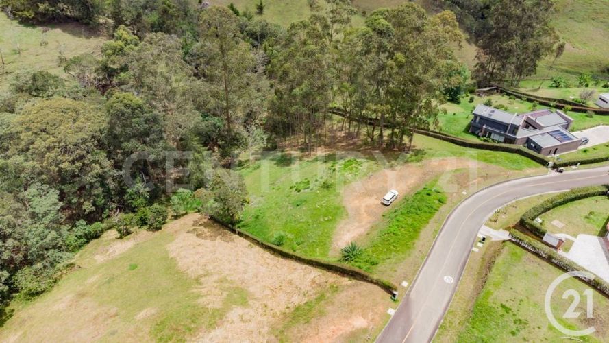 Lote en venta en Santa Ana, Rionegro, 4392 m² · foto 2 de 9