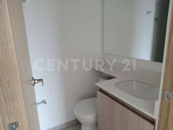 Apartamento de 2 alcobas en venta en San Juan Bautista, Itagüí, 63 m² · foto 7 de 14