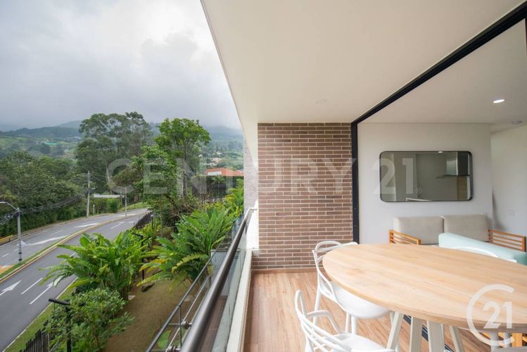 Apartamento de 2 alcobas en venta en Escobero, Envigado, 82 m² · foto 9 de 17