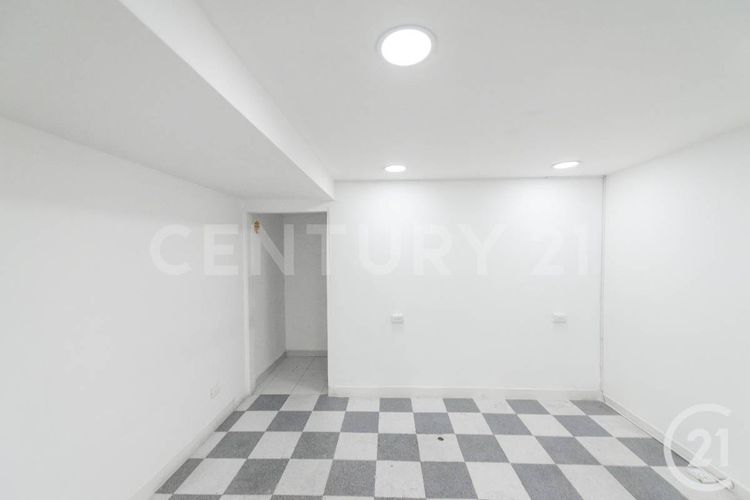Local en arriendo en La Candelaria, Medellín, 56 m² · foto 5 de 12