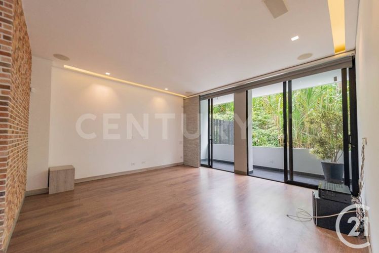 Casa de 4 alcobas en venta en El Poblado, Medellín, 900 m² · foto 10 de 24