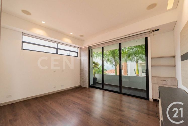 Casa de 4 alcobas en venta en El Poblado, Medellín, 900 m² · foto 14 de 24