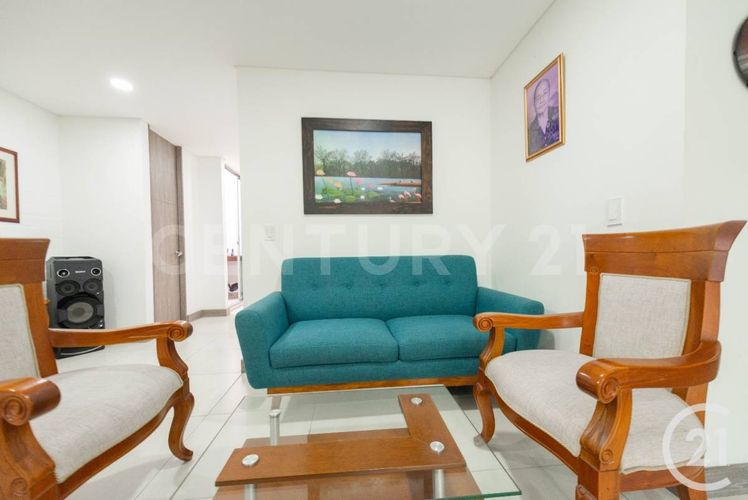 Apartamento de 3 alcobas en venta en Belén, Medellín, 106 m² · foto 3 de 16