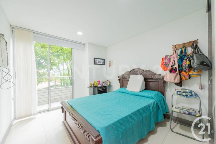 Apartamento de 3 alcobas en venta en Belén, Medellín, 106 m² · foto 8 de 16