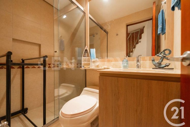 Casa de 3 alcobas en venta en San Lucas, Medellín, 244 m² · foto 12 de 20