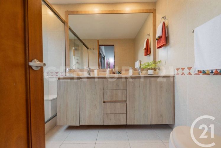 Casa de 3 alcobas en venta en San Lucas, Medellín, 244 m² · foto 15 de 20