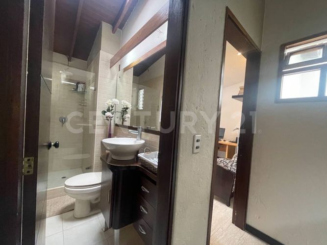 Casa de 3 alcobas en venta en La Pradera, Envigado, 220 m² · foto 17 de 22